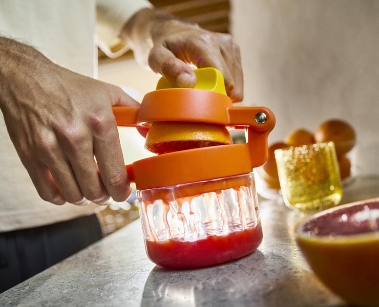 Joseph Joseph JuiceMax Plus Citrus Juicer
