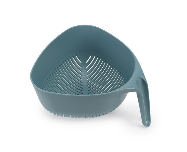 Joseph Joseph Duo Triangular Colander