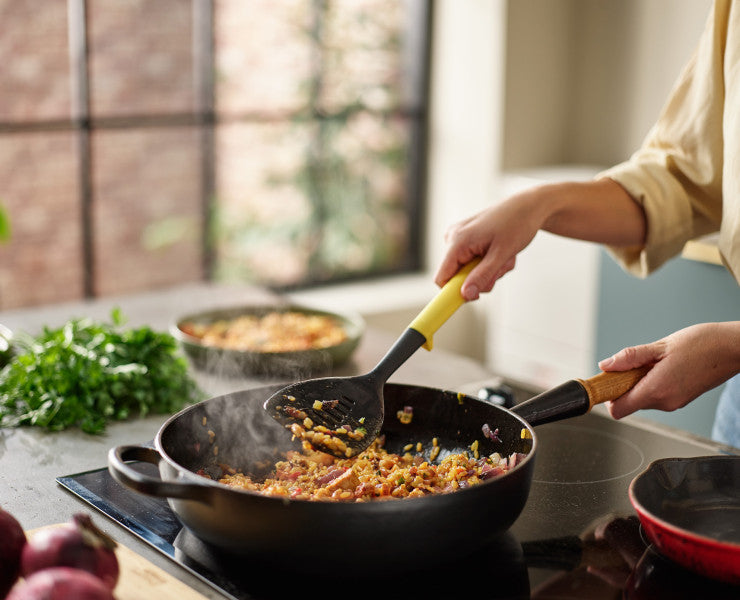 Joseph Joseph Duo Slotted Turner with integrated tool rest