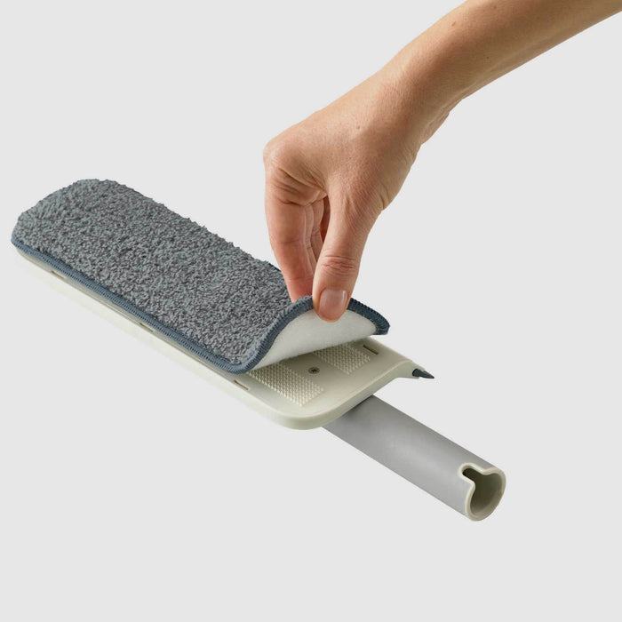 Joseph Joseph CleanTech 2-in-1 glass cleaning squeegee