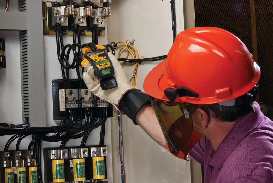 IDEAL INDUSTRIES 1000A AC/DC TRMS TightSight Clamp Meter. CAT IV 600V and CAT II - LX2001 - Homewares, Outdoor, Phone Accessories, Cases, Speakers, Headphones + More -