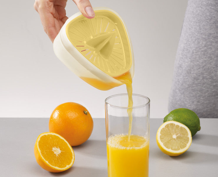 Joseph Joseph Duo Juicer with reversible lid