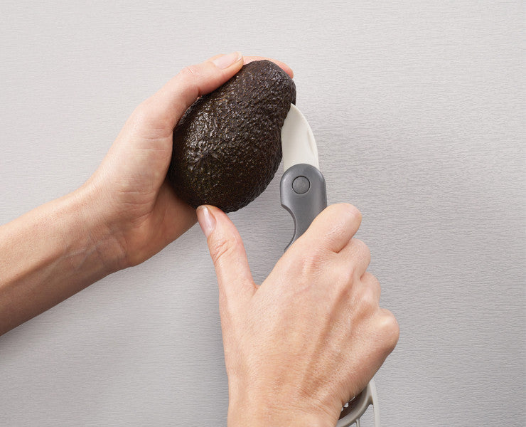 Joseph Joseph Duo 3-in-1 Avocado Knife Knife Tool - Cuts de-stones & slices