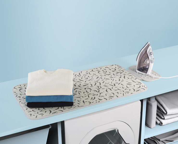 Joseph Joseph Swift Ironing Mat - Ecru Scatter