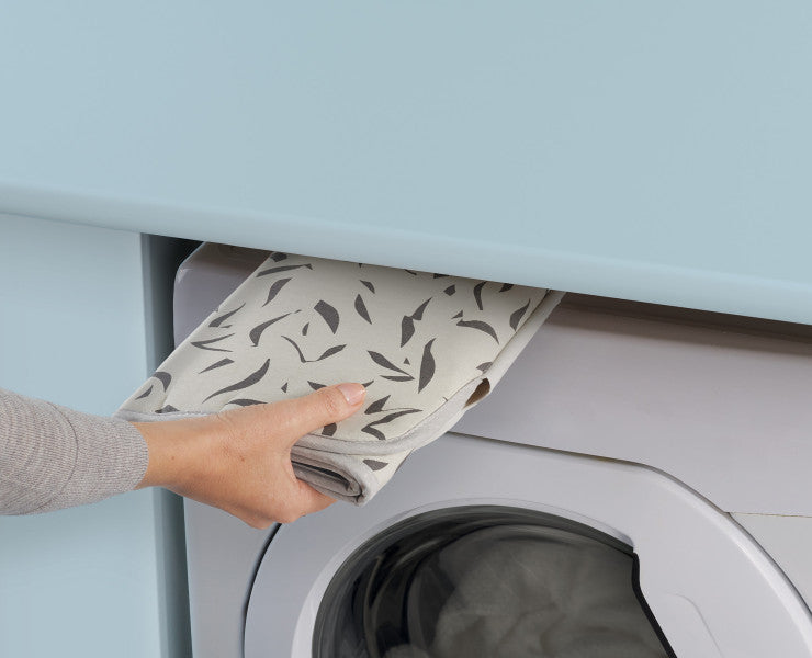 Joseph Joseph Swift Ironing Mat - Ecru Scatter