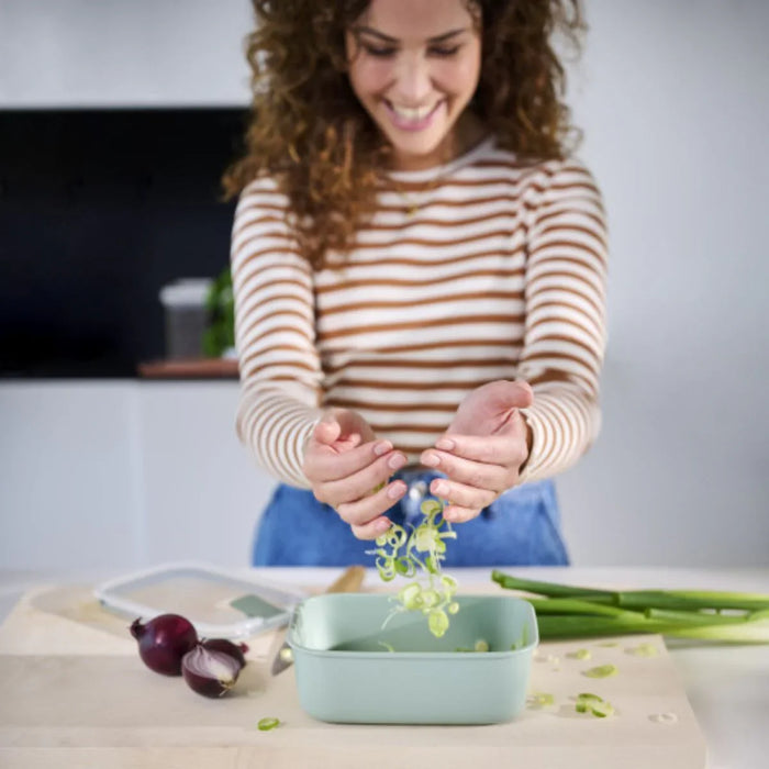 Mepal Easyclip Storage 2550ml Nordic White - LX2001 - Homewares, Outdoor, Phone Accessories, Cases, Speakers, Headphones + More -