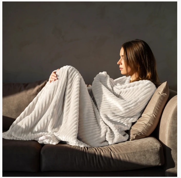 Goldair Luxury Faux Fur Electric Throw - Cream