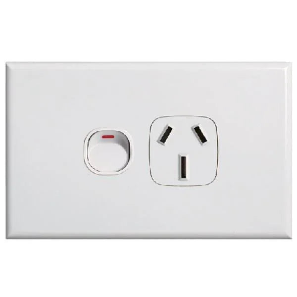 TRADESAVE Slim 10A Single Horizontal Power Point. Removable Cover Moul ...