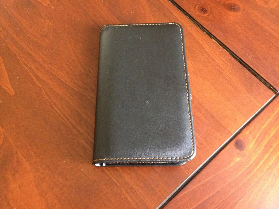 Nokia Lumia 925 Leather Case 32GB MicoSD Charger - LX2001 - Homewares, Outdoor, Phone Accessories, Cases, Speakers, Headphones + More -