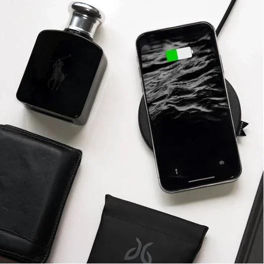 Moyork WATT 10W QI Fast Wireless Charger - Raven Black Leather MOYO-WA-QIRB - LX2001 - Homewares, Outdoor, Phone Accessories, Cases, Speakers, Headphones + More -