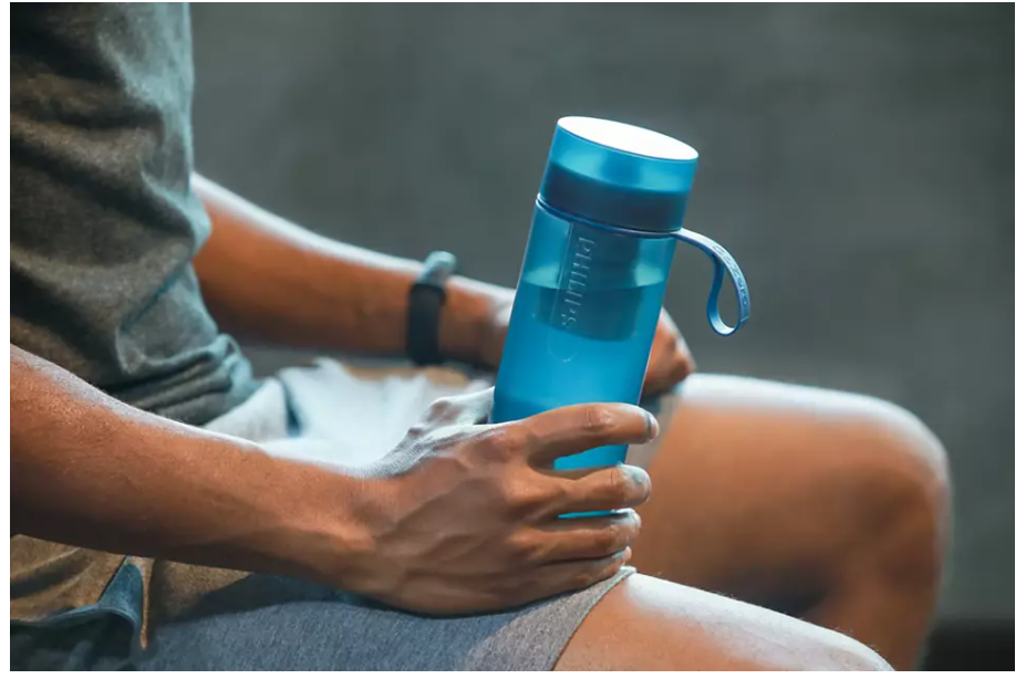https://www.lx2001.co.nz/cdn/shop/products/Philips_GoZero_Active_Hydration_Bottle_w_Fitness_Filter_590ml_-_Navy_Blue_AWP2712BLR_5_SL5WXNK1YWO7_927x614.PNG?v=1627191569